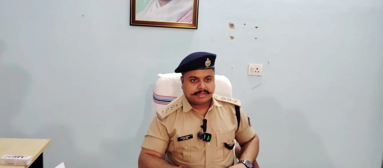 भूमि विवाद और प्रेम प्रसंग बना खूनी साजिश की वजह, चतरा पुलिस ने 48 घंटे में सुलझाया देवचरण यादव हत्याकांड